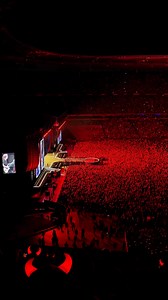 860K views · 10K reactions | 裡 Vivre cette musique de légende en live  Quand la puissance du T.N.T d’AC/DC emporte les 80 000 spectateurs du Stade de France, c’est magnifique ! #ACDC #stadedefrance | Stade de France | Facebook