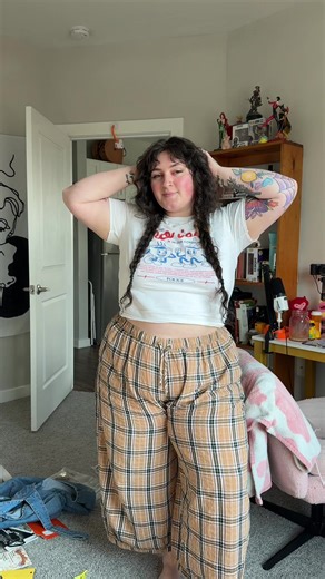 Plus Size Alt Fashion: Wearing the Pants in 2X