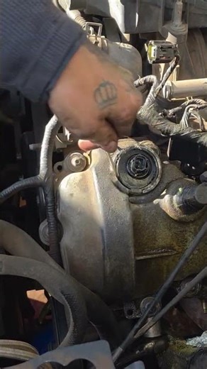 how to change the VVT Solenoid gaskets in seconds on a 2006 F150 5.4L