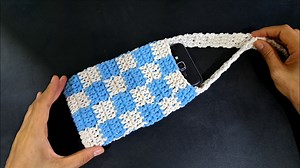 Crochet checkered bag tutorial #crochet #crochetbag #crochetphonebag | Chompu Handicrafts