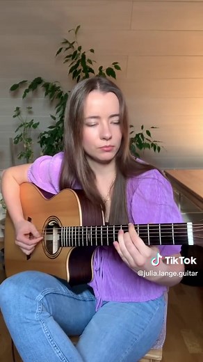 Julia Lange on TikTok