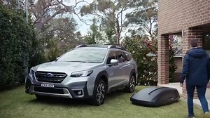 Learn how to load your Thule Force XT Roof box onto the Subaru Outback AWD Touring. This accessory helps free up the cabin and keeps your luggage contained on the roof and out of sight. ​ *2022 Subaru Outback AWD Touring shown with additional accessories sold separately – fitted with Thule Force XT ROOF BOX Medium & Thule Go Pack Set X 4.​ ​ Thule #Subaru #SubaruAustralia #SubaruAccessories #SubaruOutback | Subaru Australia