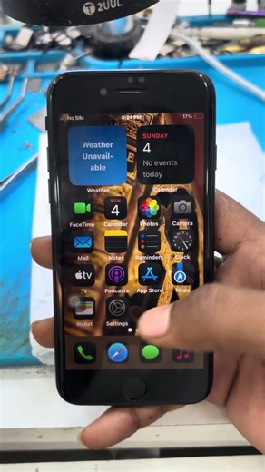 iPhone SE restart in 3 minutes fix done #shorts #repair