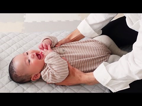 【笑顔シリーズ②】抱っこされるのが分かった瞬間の赤ちゃん【生後4ヶ月〜5ヶ月】 The moment a Japanese baby is about to be picked up
