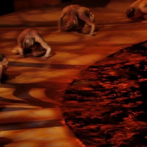 Dive deep into something magical. You’ll be amazed by what you discover! http://cirk.me/2fb7u2p | "O" by Cirque du Soleil
