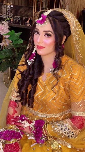 Stunning South Asian Bridal Look in Yellow Attire