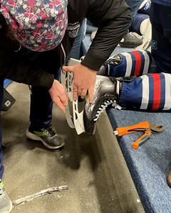 3.9M views · 4.7K reactions | Ice skate blades need to be maintained properly to keep them speedy and responsive⛸ | UNILAD Tech | Facebook