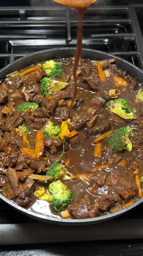 Brown Stewed Goat i love curry goat but stewing is all 🔥 Full recipe dropping soon #goat #goatmeat #brownstew #brownstewgoat #caribbean #fyp #caribbeanfood #jamaicatiktok #foodie