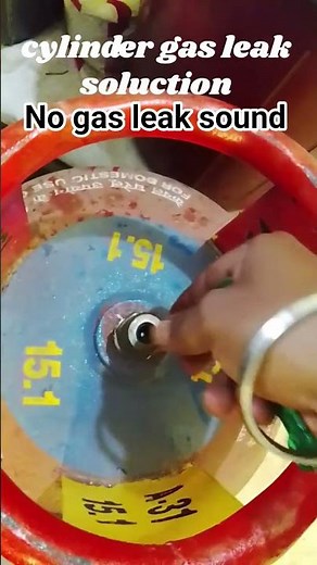 cylinder gasleak easy to solve #cylinderleak #gasleak #gaslighting #smellgas #expensivegas