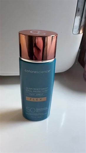 Need a good daily sunscreen?? The Colorscience Sunforgettable Total Protection Face Shield is one of my favorites!! It’s SPF 50 and comes out white then turns to the perfect shade for a little tint. It goes great under makeup or is fantastic on it’s own. I often use it and forego foundation. There are a couple of coupons and free shipping!! #colorscience #suncreen #spf #goodskin #fyp