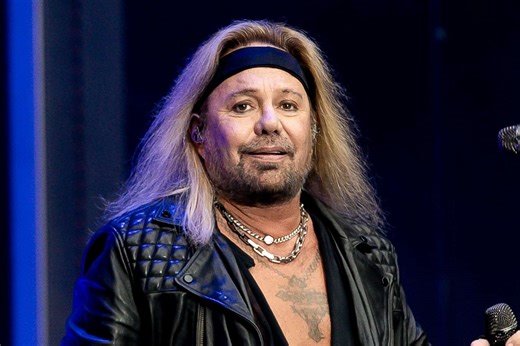 Plane owned by Mötley Crüe singer Vince Neil involved in fatal collision