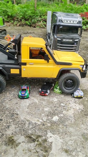 Relax with remoter-controlled toy cars #rc 🛻🚙