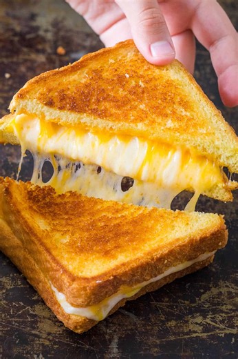 48K views · 1.3K reactions | There’s Grilled Cheese and there’s GREAT Grilled Cheese. RECIPE: https://natashaskitchen.com/grilled-cheese-sandwich/ | NatashasKitchen.com | Facebook