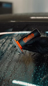 How to get the best durability from a Glaco coating? Preparation of the glass is key – there are no shortcuts here! Use the cleaning power of Glaco Compound Roll On to make the coating bind to the glass with full strength and the coating will return the favour with unbeaten durability and effectiveness. 💪💦 | Soft99