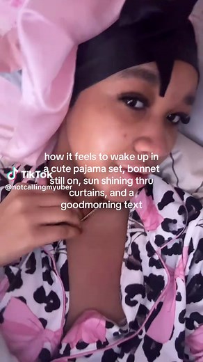 Waking Up in Style: A Cozy Morning Routine