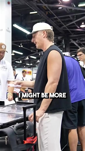 Sports Card Negotiation Tips for Autograph Collectors