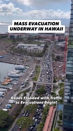 Gentry Gevers on Instagram: "BREAKING: Hawaiians are taking the evacuation warnings seriously and taking to higher ground. This 8.8 earthquake that happened off the coast of Russia is no joke. Pray for Hawaii."