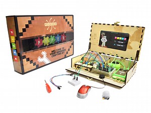 The Piper Raspberry Pi Computer Kit Teaches Electronics and Engineering While Playing Minecraft