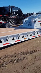 16 wheel, 51 ton, trunnion suspension beauty ready for delivery! Trail King Industries Inc. #trailkingtrailers #lookforthetriangles #movingamerica #heavyhaul #madeinsouthdakota #BuildingSuccess #lowboy #16wheel #trailkinglowboy #coastlineequipment | Kevin Lanners