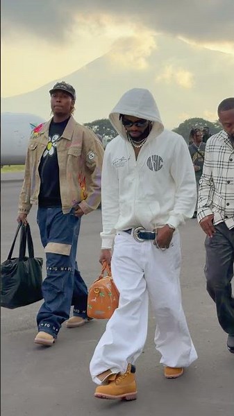 Arusha #RetroTour With #diamondplatnumz #shorts #live #liveband #kenya #morocco #music #wcb #uganda