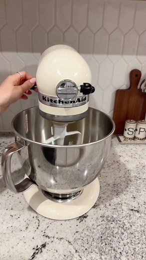 Elaina Michelle on Instagram: "Meal prep with me! 懶‍ trying to make my life easier throughout the week bc wedding planning is really amping up! Lmk if you want recipes :) . . . . #mealprep #healthylifestyle #cooking #vlog #neutralstyle #explore healthy whole food inspo, meal prep with me vlogs, food inspo, lifestyle vlogs, day in my life vlogs, wedding prep inspo, clean girl aesthetic vlogs, kitchen vlogs, baking banana bread with me reels"