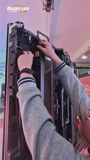 Outdoor rental LED display screens offer quick installation.#leddisplay #eagerled #ledscreen