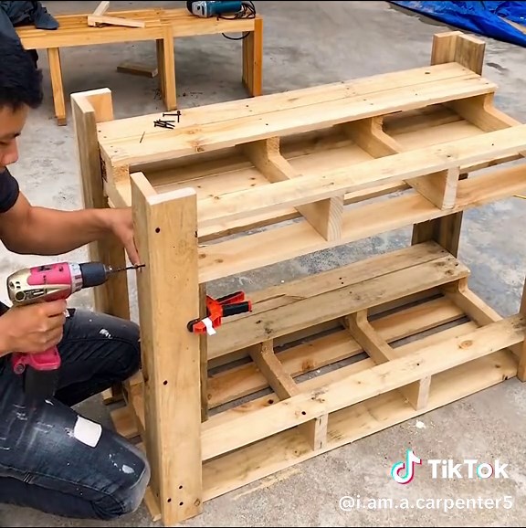 Working table from pallet wood #woodworking #woodwork #wood #carpenter