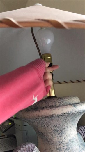 Painting scenes from music videos on polaroids (All Night by Astro!) #art #painting #paintingpolaroids #featurme #foryou #recordplayer #smallpainting