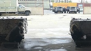 Watch Castle Season 8 Episode 22 - Crossfire