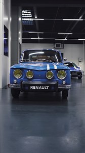 c'est seulement quand #Renault #Gordini ralentit qu'on peut vraiment apprécier tous ses détails | Renault