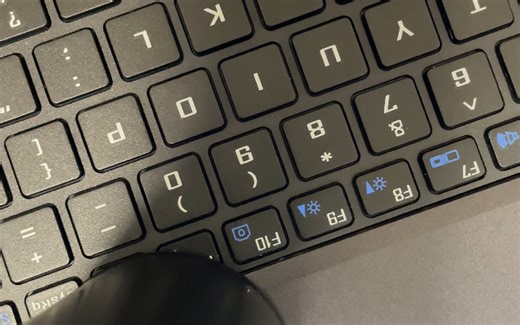 神舟笔记本键盘扣下来安装回去教程