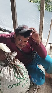 53K views · 1.7K reactions | Cayendo agua y café poco y las cargadas subiendo..se reflexiona bonito.. #lombiatra #mbiatra #ombiatra #videoシ #viralvideoシ #colombiatra #COL #iatra #vel #co | Eduar el Andariego | Facebook