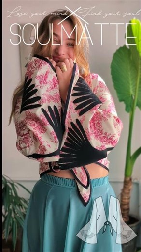 DIY top with vide sleeves #sew #kimono #blouse #hippie