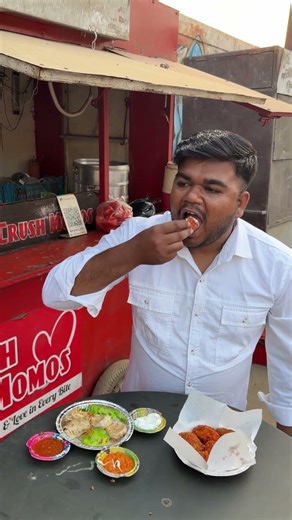 Kurkure Momos Lovers ke liye Swarg 😍 Crush Momos Agra Food Review #ytshorts