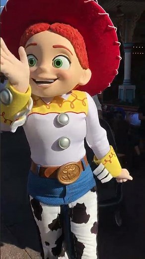 Jessie (Toy Story) blows a kiss and waves - Disney California Adventure 9/20/22 at Pixar Pier