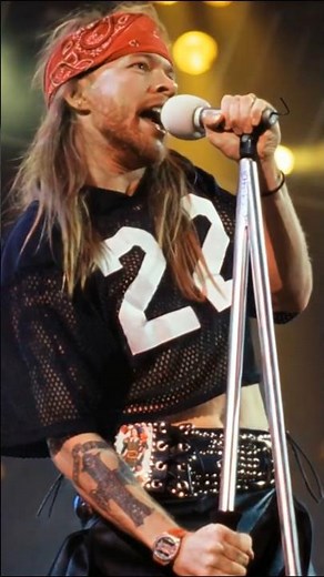 Axel Rose - Guns 'n Roses Walks Off During Concert Causes Riot