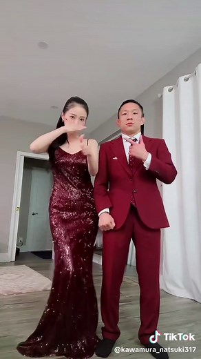 夫婦での華やかなドレスアップとキヨジさんのダンス