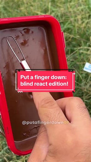Put a finger down: blind react edition! #putafingerdownchallenge #putfingerdown #putfingerdownchallenge #putafingerdown