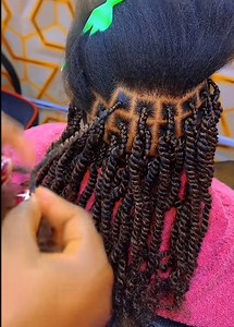 Easy spring twists tutorials Hair stylist: Genty de'saloonist #hairstyle #hairtutorial #hair #hairgoals | Diseph Benson Page