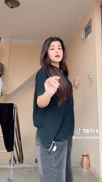 Exciting Face Reveal on TikTok Live