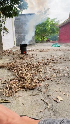 Understanding Gatekeeping in Online Communities