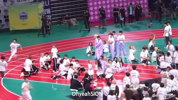 nct wish relay race (yushi - riku - jaehee - sion) our wishies did so well 🥹🫳🏻 #yushi #riku #jaehee #sion #nctwish #nct #isac