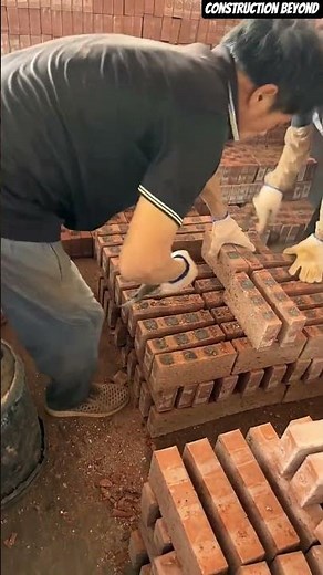 🏗️⚡ Scissor Grip Carrier: Rapid Masonry Material Handling Method