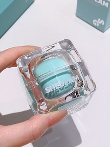 2.1M views · 16K reactions | Super cool meets super smooth 流 Create a flawless base for your foundation with our Glacier Glo Smoothing Primer designed to help mattify, blur pores, and combat excess oil production  Have you tried this super cool primer yet? Let us know your thoughts in the comments  Featuring: SHEGLAM Glacier Glo Smoothing Primer ID: 37594021 #SHEGLAM #sheglamprimer #primer #SmoothSkin￼ #makeuptips #PerfectBase | SHEGLAM | Facebook