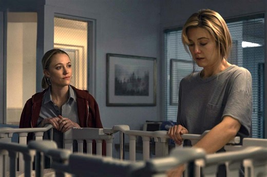 'La Mano que Mece la Cuna': Fecha de estreno y trailer del remake del thriller noventero con Maika Monroe y Mary Elizabeth Winstead