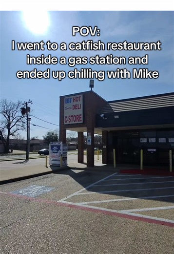@Quincy’s Real Texas Catfish 📍 2929 N Galloway Ave suite 100A, Mesquite, TX 75150 Big shoutout to Pastor Mike and his family! They were so nice. And shoutout to Quincy’s for making some amazing catfish and shrimp.. and everything else #dallasfood #dallaseats #soulfood #dfwfoodie #mesquitetx