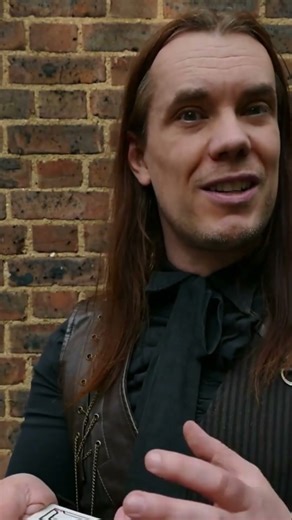 Pooltable - The cheating at pool card trick - #magic #magictrick #magician