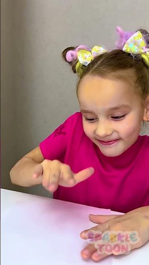 🎨 Let's Create a Giraffe Masterpiece with Mom! 🦒✨