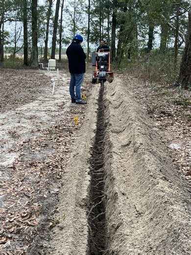 Lots todo today! French digging!!! Yes we do that to!! If in the lake city! Fort white area lets know if you need it done! #trench #digging #onsite #whatwedo #myworld