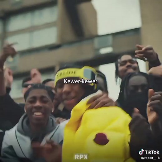 Kewer Kewer: Vibrant Edits and Clips